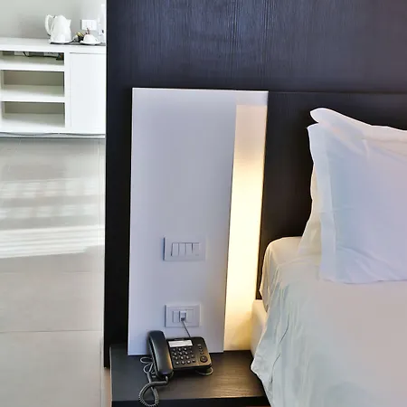 Western Parco Paglia מלון 4*