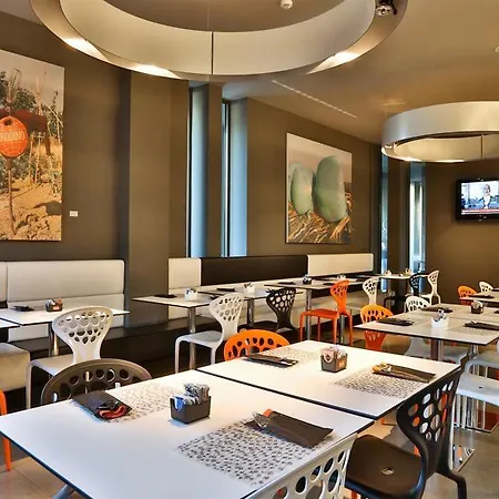 Western Parco Paglia מלון