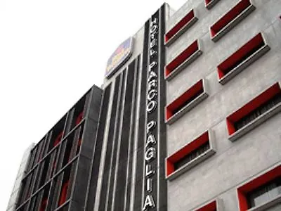 Western Parco Paglia Hotell 4*